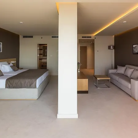 Hotel Crikvenica Hotel 4*
