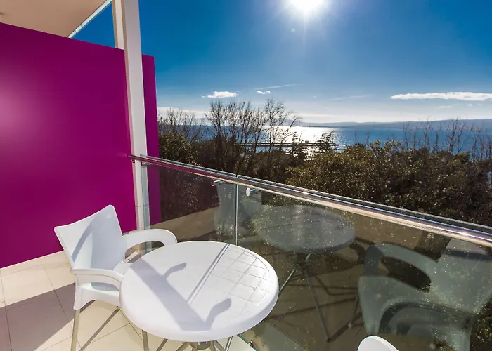 Hotel Crikvenica ホテル