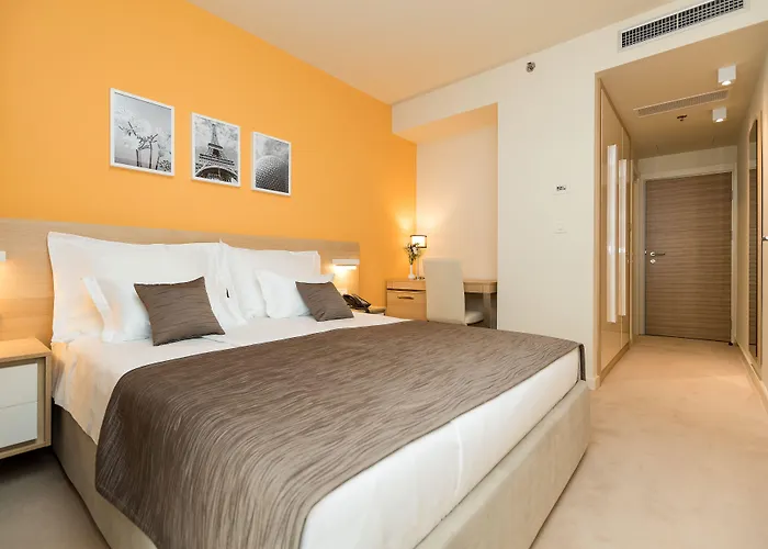 ホテル Hotel Crikvenica ツリクヴェニツァ