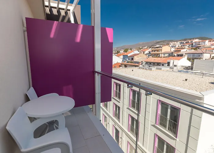 Hotel Crikvenica ホテル 4*