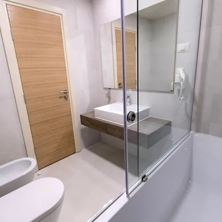 Hotel Crikvenica 茨里克韦尼察