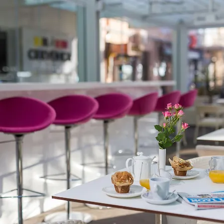 酒店 Hotel Crikvenica 4*