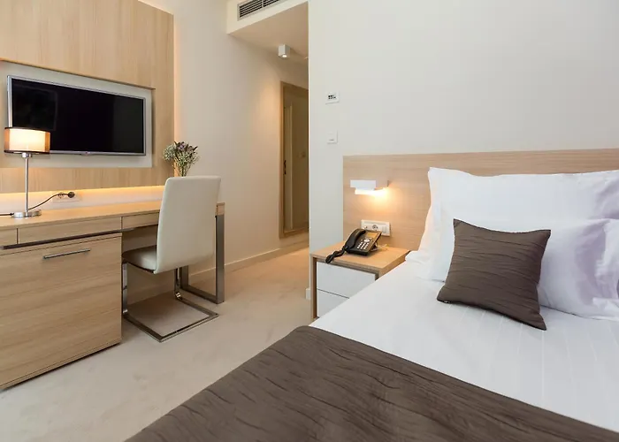 Hotell Hotel Crikvenica 4*